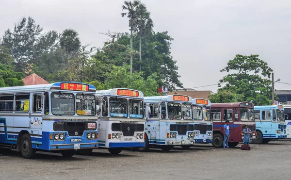 Galle, Sri Lanka'da yerel otobüs — Stok fotoğraf