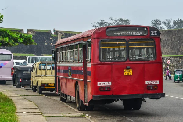 Galle, Sri Lanka'da yerel otobüs — Stok fotoğraf