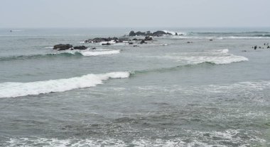 Yağmurlu günde deniz 