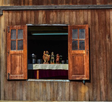 Dükkanda satılık el sanatları