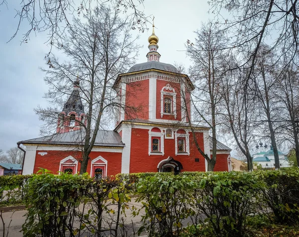 Iglesia ortodoxa en Suzdal, Rusia — Foto de Stock