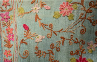 Değerli antik halı 