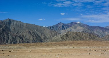 Keşmir & Jammu'nun dağ manzarası 