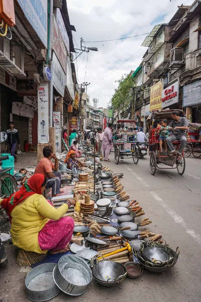 Gatan marknaden i Delhi, Indien — Stockfoto