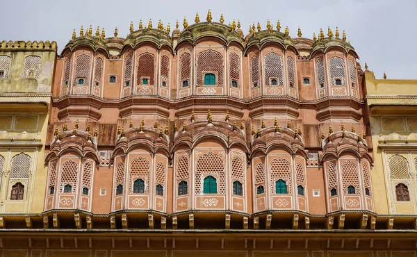 Antiguo edificio en Jaipur, India — Foto de Stock