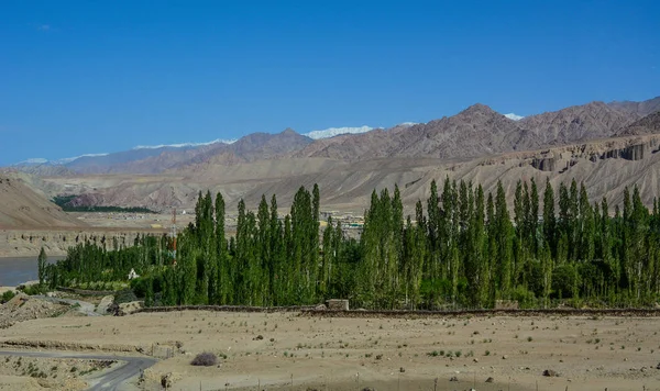 Paesaggio montano del Kashmir e Jammu — Foto Stock