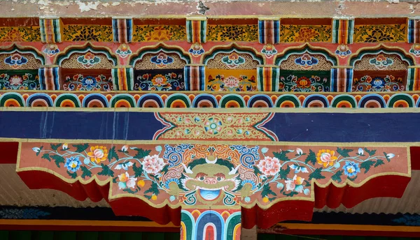 Starożytnej tybetańskiej świątyni na górze — Zdjęcie stockowe