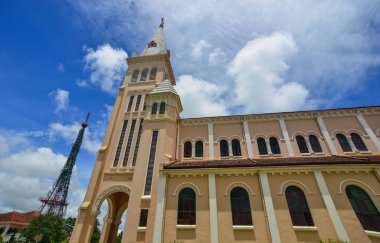 Dalat, Vietnam bölgesindeki tavuk Kilisesi