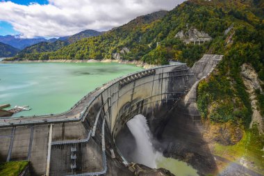 Kurobe Barajı: Toyama, Japan 