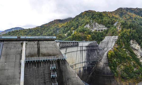 Kurobe přehrada v Toyama, Japonsko — Stock fotografie