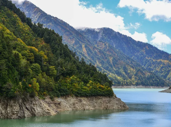 Paisaje de montaña en otoño en Japón —  Fotos de Stock