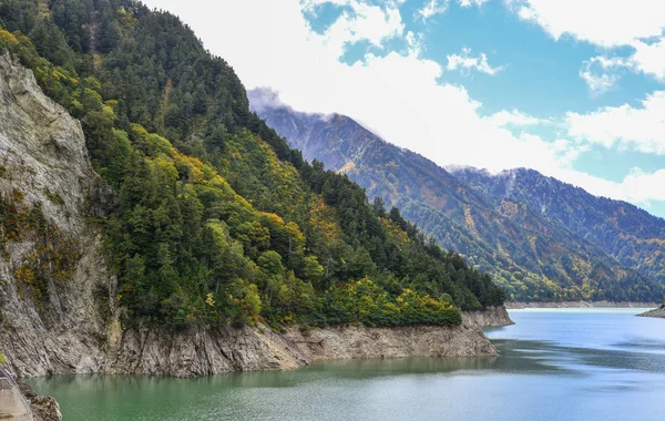 Paisaje de montaña en otoño en Japón —  Fotos de Stock