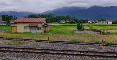 Sisli günde dağ kasabası 