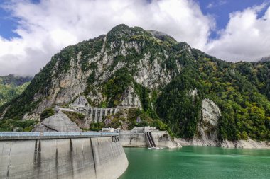 Kurobe Barajı: Toyama, Japan 