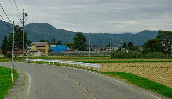 Trânsito no centro da cidade de Matsumoto, Japão — Fotografia de Stock