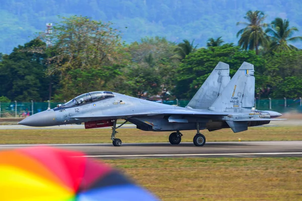 Μαχητικό αεροσκάφος για εμφάνιση σε Λανγκάουι, Μαλαισία — Φωτογραφία Αρχείου