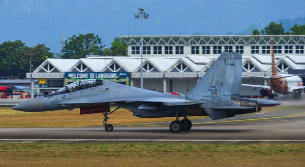 战斗机在马来西亚兰卡威展出 — 图库照片
