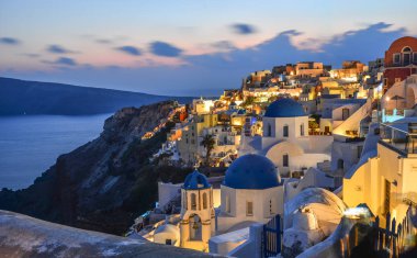 Santorini Adası gece sahnesi, Yunanistan 