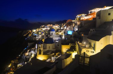 Santorini Adası gece sahnesi, Yunanistan 