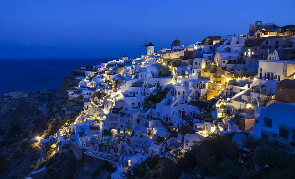 Нічна сцена острова Санторіні, Греція — стокове фото