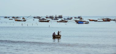 Da Nang, Vietnam 'da gün batımı güzel deniz 