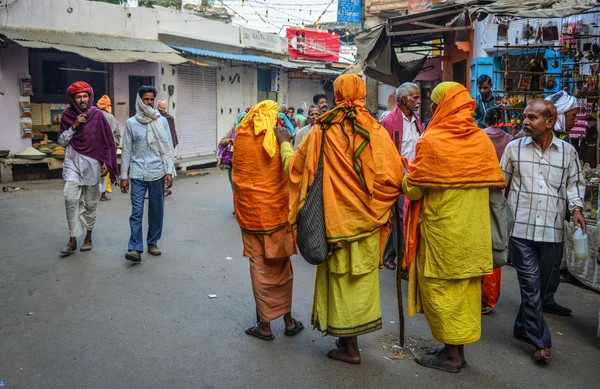 People on street in Pushkar, India — Stock Photo, Image