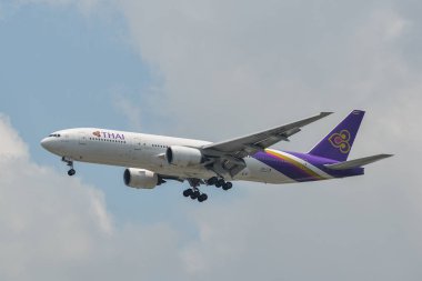 Havaalanında açılış yolcu uçak 