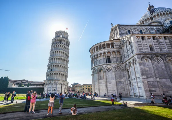 Torre Inclinada Medieval de Pisa (Torre di Pisa ) — Fotografia de Stock