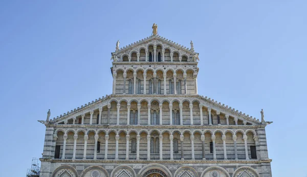 Pisa katedrális tér (Piazza del Duomo) — Stock Fotó