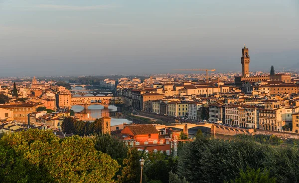 Vue aérienne de Florence (Italie) au lever du soleil — Photo