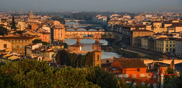 Veduta aerea di Firenze (Italia) all'alba — Foto Stock