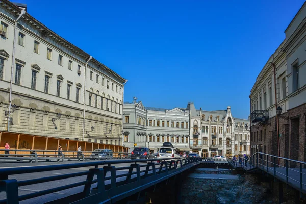 Stary budynek w Tbilisi, Gruzja — Zdjęcie stockowe