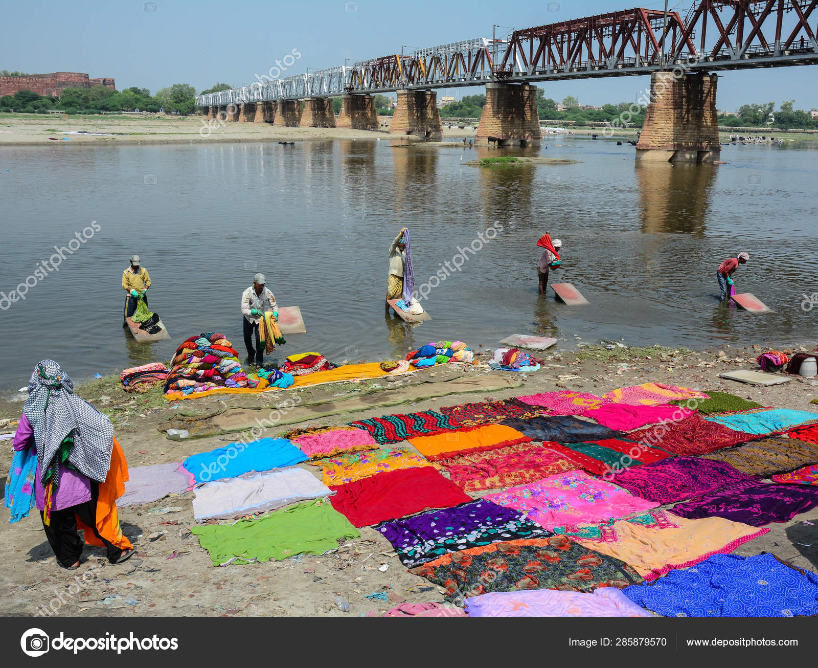 Washing Clothes On The River Bank Stock Editorial Photo C Phuongphoto