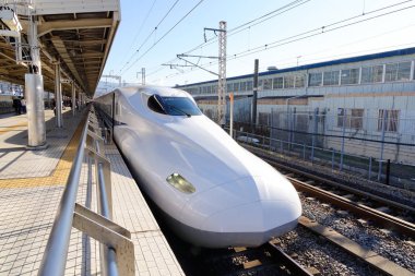Shinkansen Tokyo, Japonya'da pistte 