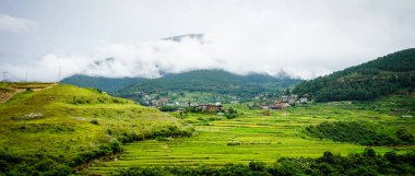 Bhutan'daki dağ manzarası 