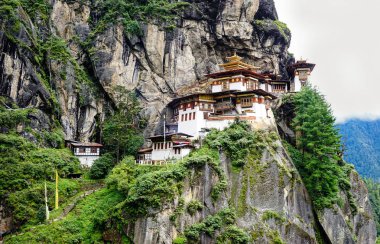 Paro Taktsang (Kaplan Yuvası) Bhutan'da
