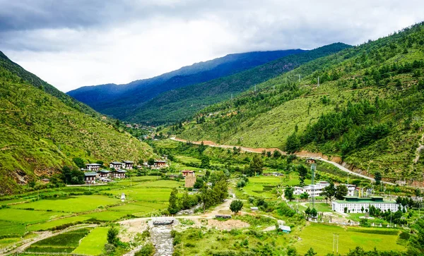 不丹廷布的山景 — 图库照片