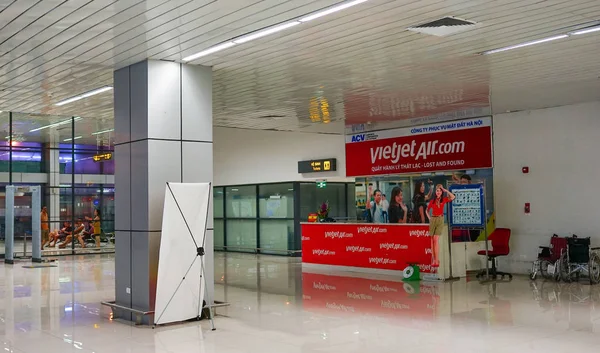 Noi Bai International Airport in Hanoi, Vietnam — Stock Photo, Image