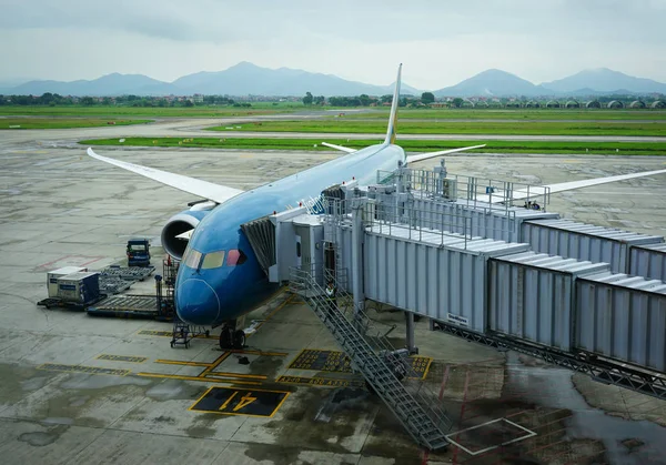Der internationale Flughafen Noi Bai in Hanoi, Vietnam — Stockfoto