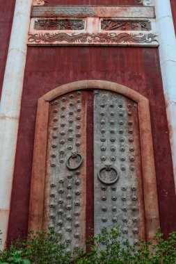 Antik binada ahşap kapı 