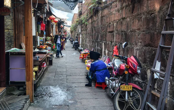 Fenghuang Old Town hediyelik eşya satış — Stok fotoğraf