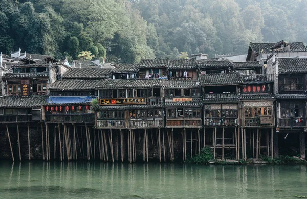 Fenghuangs gamla stadsdel i Hunan, Kina — Stockfoto