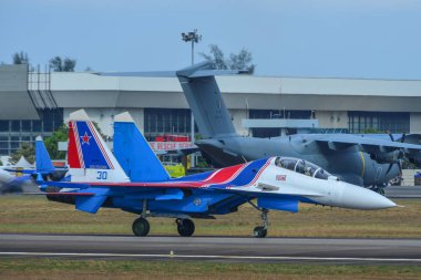 Rus Şövalyeleri Su-30sm savaş uçağı 
