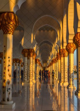 Ulu Cami Abu Dabi Mimarisi 