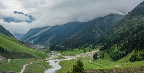 インド北部の山の風景 — ストック写真