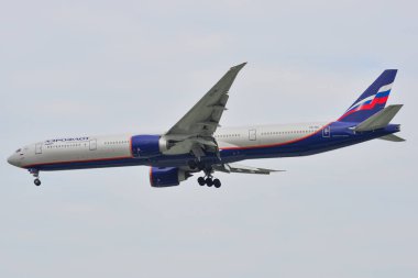 Saigon havaalanına iniş yolcu uçak 