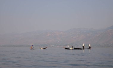 Inle Gölü'nde balık yakalamak, Myanmar
