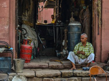 Jodhpur, Hindistan'da sokaktaki insanlar 