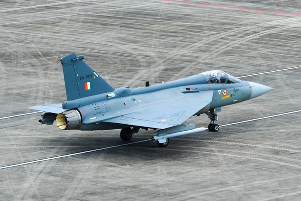 兰卡威 马来西亚 2019年3月29日 印度空军前哈尔特哈斯战斗机滑行在兰卡威机场的跑道上 Lgk — 图库照片