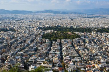 Atina, Yunanistan'ın havadan görünümü. Atina tarih ve arkeoloji yi seven turistik bir cazibe merkezidir.